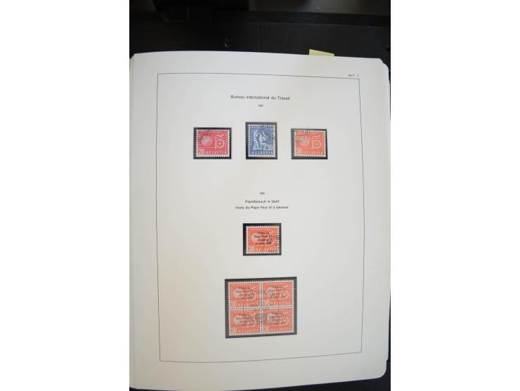 1843/1999, in den Hauptnummern überkomplette und teils spezialisierte Sammlung, in 3 in Ziegenleder gebundenen, individuellen