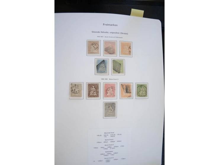 1843/1999, in den Hauptnummern überkomplette und teils spezialisierte Sammlung, in 3 in Ziegenleder gebundenen, individuellen