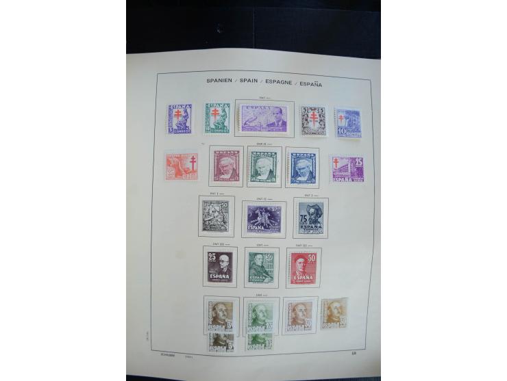1850/2000, schöne anfangs gestempelte, später ungebrauchte Sammlung mit vielen guten Ausgaben, dabei Mi.-Nr. 76, 267-79, 298-