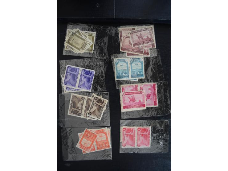 1930/40, postfrischer, etwas ungebrauchter und gestempelter Bestand, dabei u.a. Mi.-Nr. 762 (8), 763 (19), 784 (25), 810 (9),