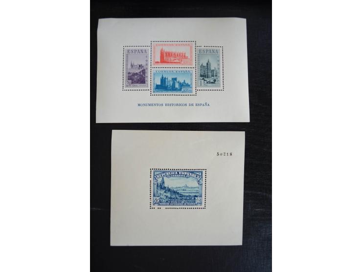 1930/40, postfrischer, etwas ungebrauchter und gestempelter Bestand, dabei u.a. Mi.-Nr. 762 (8), 763 (19), 784 (25), 810 (9),