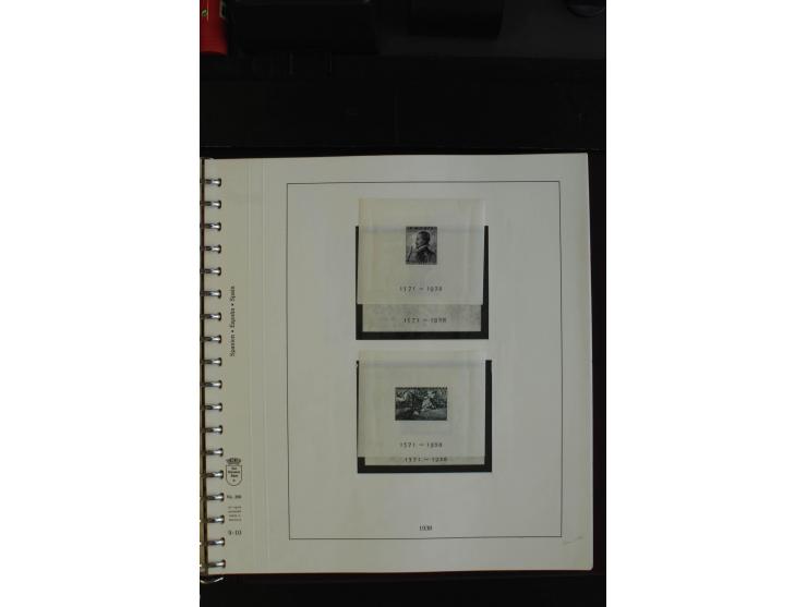 1930/77, postfrische Sammlung mit u.a. Mi.-Nr. 807-10, 828-39, 859-73, 874-83, 948-49, 975-82 (gestempelt), Bl.7-8A+B, 9A+B, 