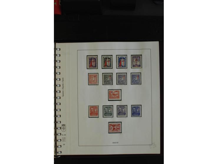 1930/77, postfrische Sammlung mit u.a. Mi.-Nr. 807-10, 828-39, 859-73, 874-83, 948-49, 975-82 (gestempelt), Bl.7-8A+B, 9A+B, 