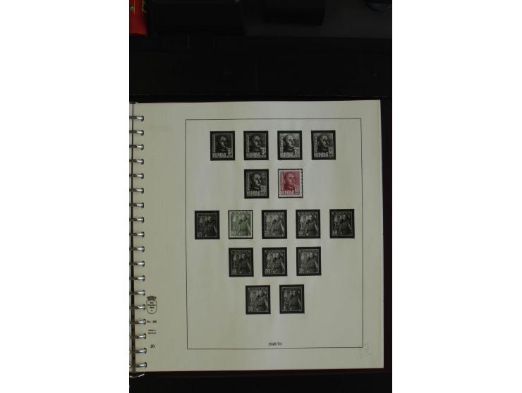 1930/77, postfrische Sammlung mit u.a. Mi.-Nr. 807-10, 828-39, 859-73, 874-83, 948-49, 975-82 (gestempelt), Bl.7-8A+B, 9A+B, 