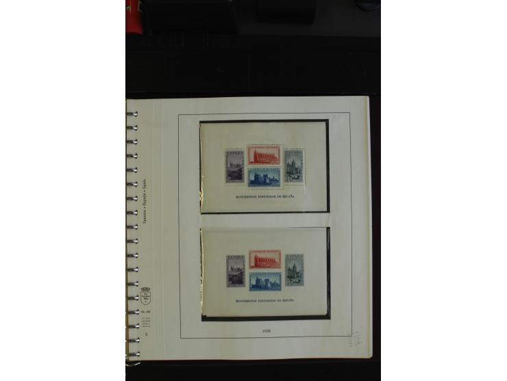 1930/77, postfrische Sammlung mit u.a. Mi.-Nr. 807-10, 828-39, 859-73, 874-83, 948-49, 975-82 (gestempelt), Bl.7-8A+B, 9A+B, 