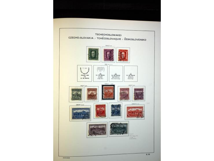 1918/38, interessante ungebrauchte/postfrische und gestempelte Sammlung mit einigen Briefen, spezialisiert nach Zähnungen, Fa