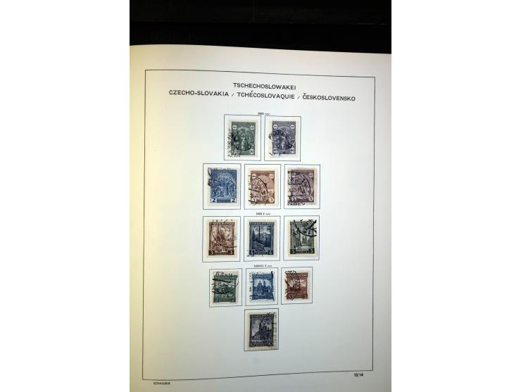 1918/38, interessante ungebrauchte/postfrische und gestempelte Sammlung mit einigen Briefen, spezialisiert nach Zähnungen, Fa