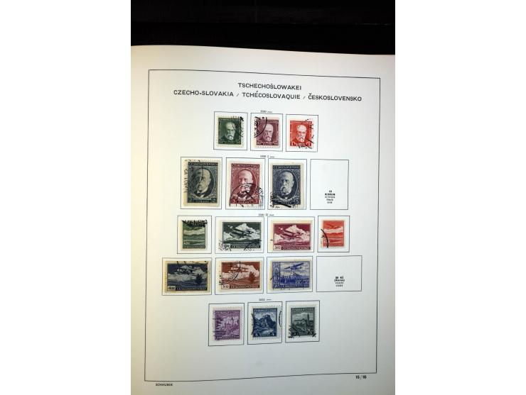 1918/38, interessante ungebrauchte/postfrische und gestempelte Sammlung mit einigen Briefen, spezialisiert nach Zähnungen, Fa