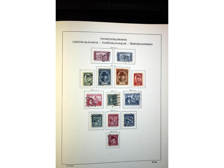 1918/38, interessante ungebrauchte/postfrische und gestempelte Sammlung mit einigen Briefen, spezialisiert nach Zähnungen, Fa