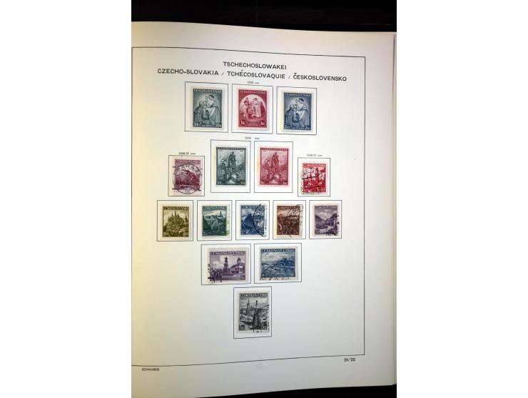 1918/38, interessante ungebrauchte/postfrische und gestempelte Sammlung mit einigen Briefen, spezialisiert nach Zähnungen, Fa