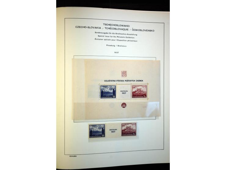 1918/38, interessante ungebrauchte/postfrische und gestempelte Sammlung mit einigen Briefen, spezialisiert nach Zähnungen, Fa
