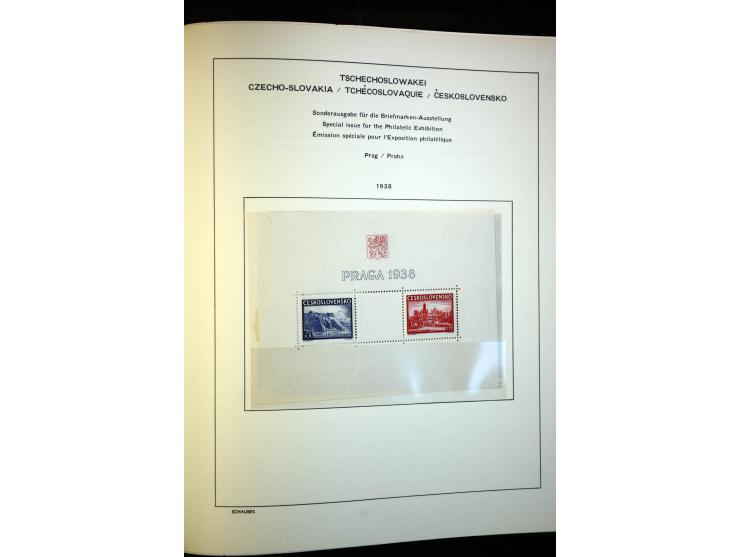 1918/38, interessante ungebrauchte/postfrische und gestempelte Sammlung mit einigen Briefen, spezialisiert nach Zähnungen, Fa