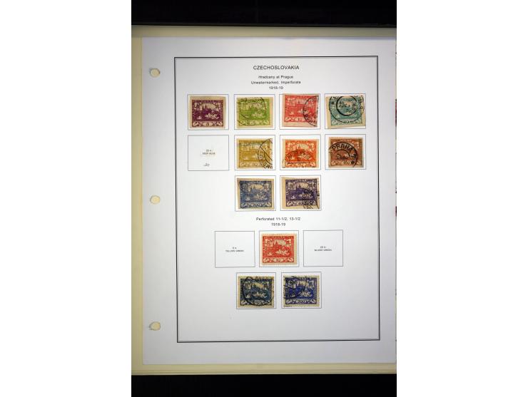1918/38, interessante ungebrauchte/postfrische und gestempelte Sammlung mit einigen Briefen, spezialisiert nach Zähnungen, Fa