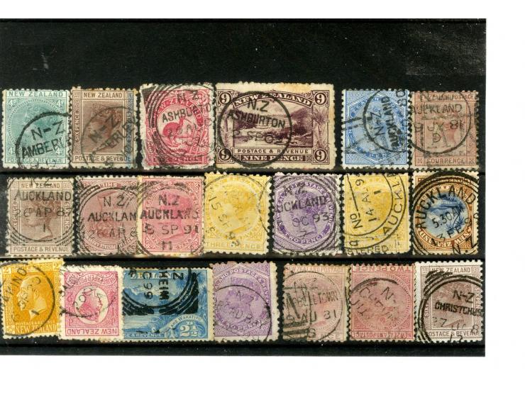 1858/1909 (ca.), Stempel-Zusammenstellung auf ca. 130 Marken, dabei Nummern- und Ortsstempel, ex Sammlung "Frankfurt"