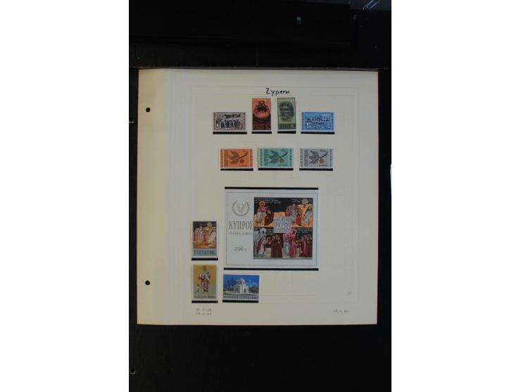 1880/1966, postfrische und gestempelte Sammlung mit u.a. Mi.-Nr. 179-93, Bl.1 etc.