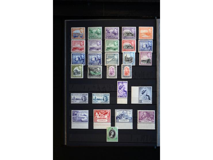 1921/62, ungebrauchte und meist postfrische Sammlung mit u.a. Mi. 69-83, 86-101 und 108-17