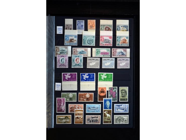 1921/62, ungebrauchte und meist postfrische Sammlung mit u.a. Mi. 69-83, 86-101 und 108-17