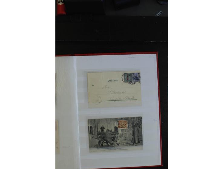 1901/43, 26 Briefe, Karten und Ganzsachen mit viel DP China und Kiautschou mit diversen Stempeln, Ansichtskarten und Feldpost