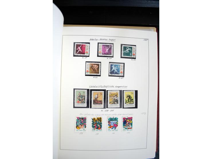 1949/82, postfrische und gestempelte Sammlung mit vielen besseren und kpl. Ausgaben, Blocks und Besonderheiten, dabei u.a. po