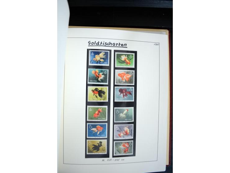 1949/82, postfrische und gestempelte Sammlung mit vielen besseren und kpl. Ausgaben, Blocks und Besonderheiten, dabei u.a. po