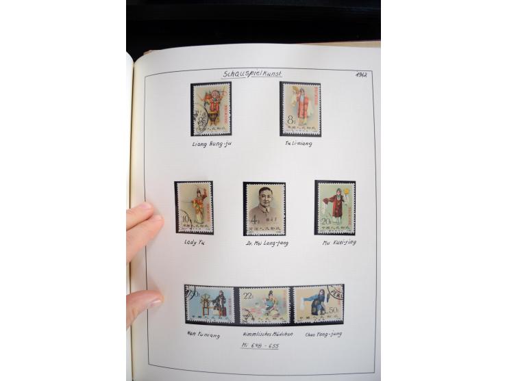1949/82, postfrische und gestempelte Sammlung mit vielen besseren und kpl. Ausgaben, Blocks und Besonderheiten, dabei u.a. po