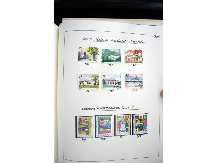 1949/82, postfrische und gestempelte Sammlung mit vielen besseren und kpl. Ausgaben, Blocks und Besonderheiten, dabei u.a. po