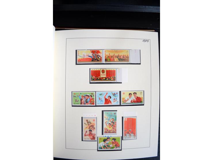 1949/82, postfrische und gestempelte Sammlung mit vielen besseren und kpl. Ausgaben, Blocks und Besonderheiten, dabei u.a. po