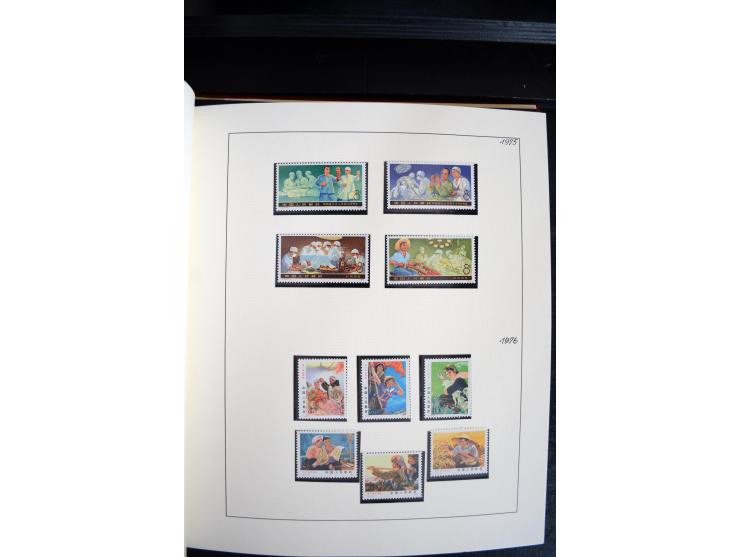 1949/82, postfrische und gestempelte Sammlung mit vielen besseren und kpl. Ausgaben, Blocks und Besonderheiten, dabei u.a. po
