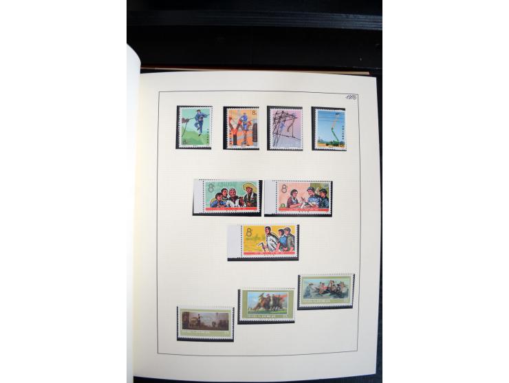 1949/82, postfrische und gestempelte Sammlung mit vielen besseren und kpl. Ausgaben, Blocks und Besonderheiten, dabei u.a. po