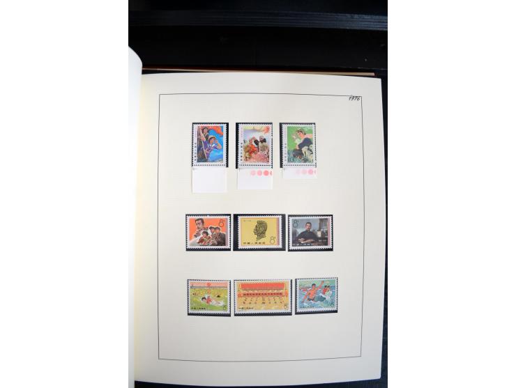 1949/82, postfrische und gestempelte Sammlung mit vielen besseren und kpl. Ausgaben, Blocks und Besonderheiten, dabei u.a. po