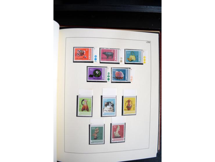 1949/82, postfrische und gestempelte Sammlung mit vielen besseren und kpl. Ausgaben, Blocks und Besonderheiten, dabei u.a. po