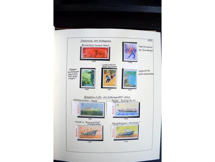 1949/82, postfrische und gestempelte Sammlung mit vielen besseren und kpl. Ausgaben, Blocks und Besonderheiten, dabei u.a. po