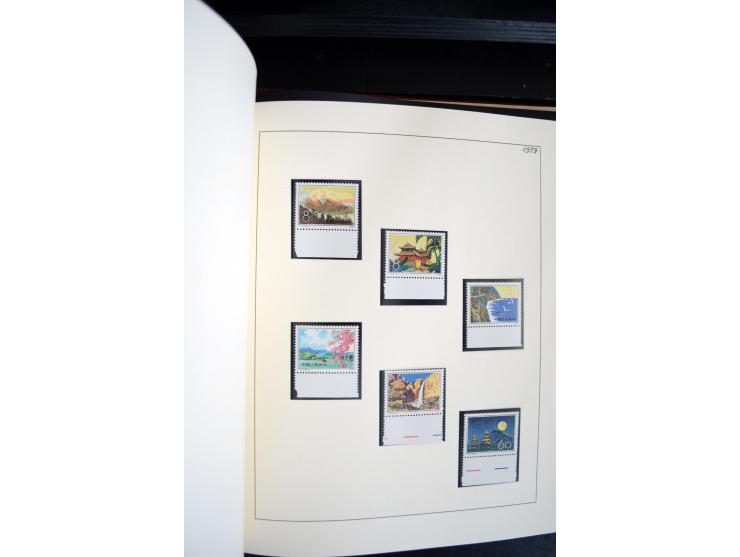 1949/82, postfrische und gestempelte Sammlung mit vielen besseren und kpl. Ausgaben, Blocks und Besonderheiten, dabei u.a. po