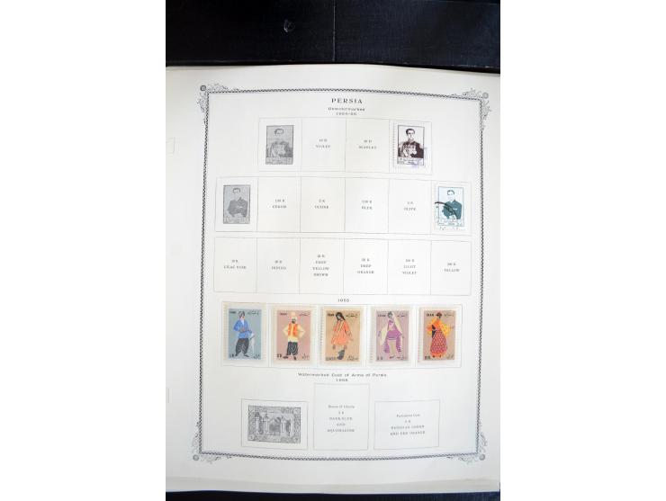 1870/1999, umfangreicher Sammlungsbestand auf Alben-und Steckblättern, dabei 1942-60 weitgehend kpl. ungebraucht mit 760-79, 