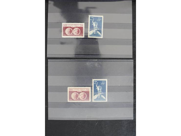 1900/60 (ca.), Partie auf Steckkarten, dabei 795-810, 917-32, 1013-15, etc.