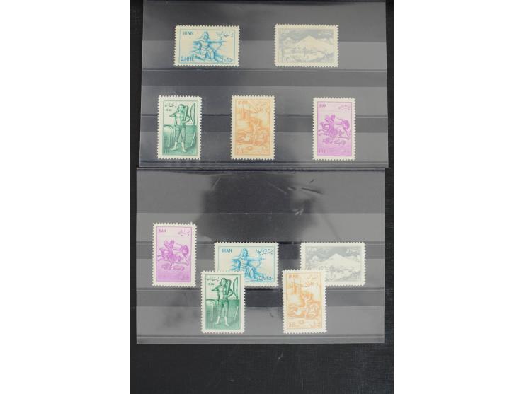 1900/60 (ca.), Partie auf Steckkarten, dabei 795-810, 917-32, 1013-15, etc.