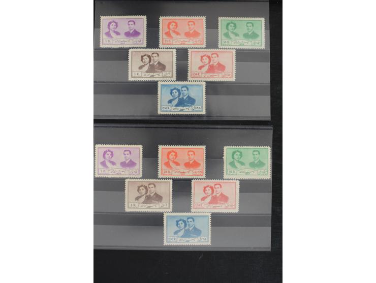 1900/60 (ca.), Partie auf Steckkarten, dabei 795-810, 917-32, 1013-15, etc.