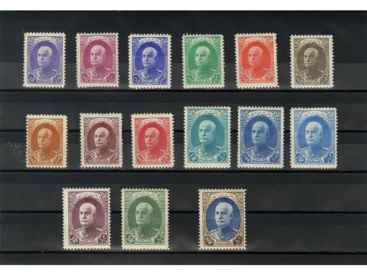 1926/39, ungebrauchte kleine Partie, dabei Mi. 701-15 (4) und 726-40 (5)