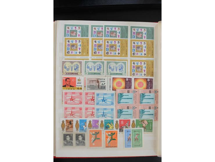 1930/70, sehr schöne ungebrauchte und postfrische Partie, dabei Mi.-Nr. 597-613, 670-86, 774 und 999-1015 ungebraucht, außerd
