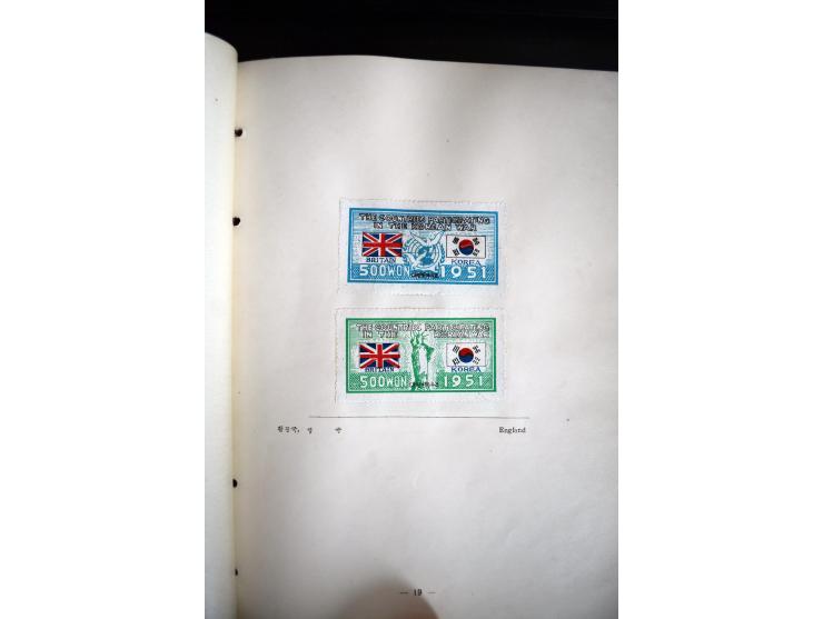 1946/51, Postgeschenkbuch mit eingeklebten Marken, dabei Mi.-Nr. 95-138 (ohne 111-12)