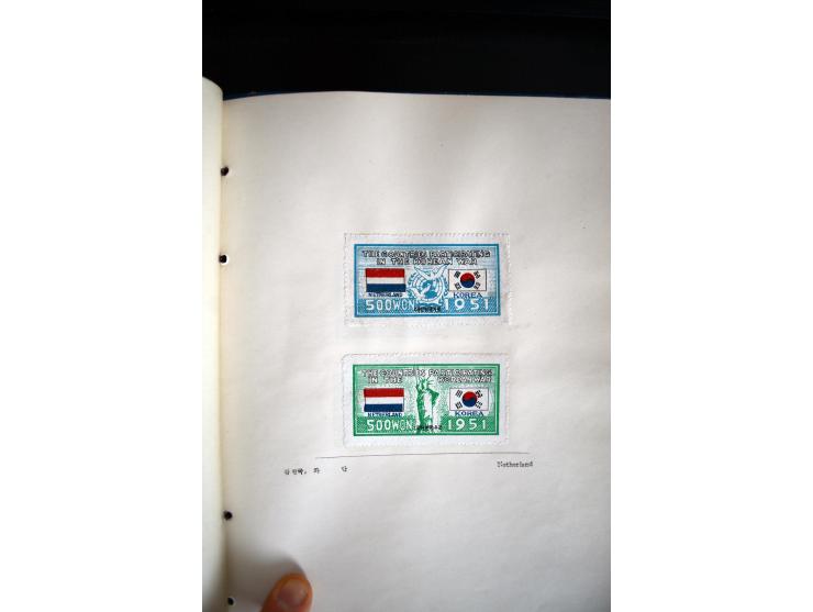 1946/51, Postgeschenkbuch mit eingeklebten Marken, dabei Mi.-Nr. 95-138 (ohne 111-12)