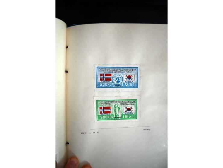 1946/51, Postgeschenkbuch mit eingeklebten Marken, dabei Mi.-Nr. 95-138 (ohne 111-12)