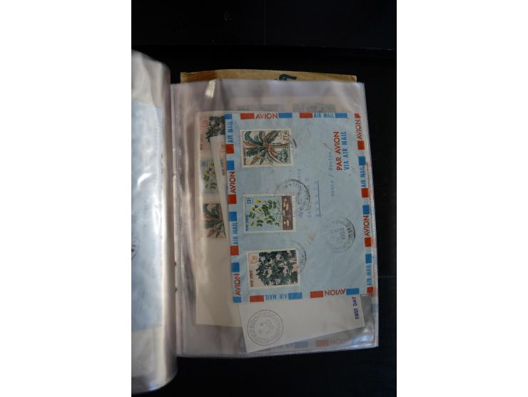 LAOS UND KAMBODSCHA: 1950/80 (ca.), umfangreicher Sammlungsbestand in 4 Schubern und Kiste mit vielen ungezähnten Ausgaben un