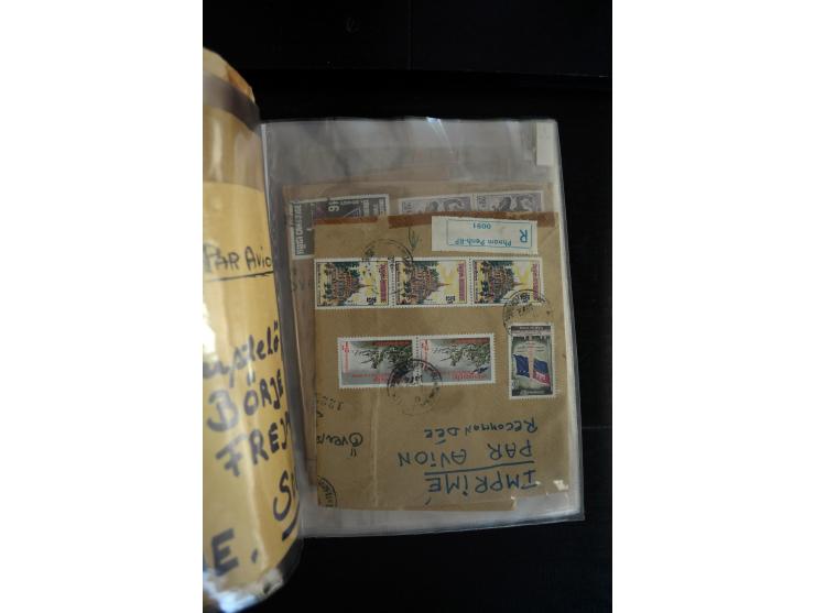 LAOS UND KAMBODSCHA: 1950/80 (ca.), umfangreicher Sammlungsbestand in 4 Schubern und Kiste mit vielen ungezähnten Ausgaben un