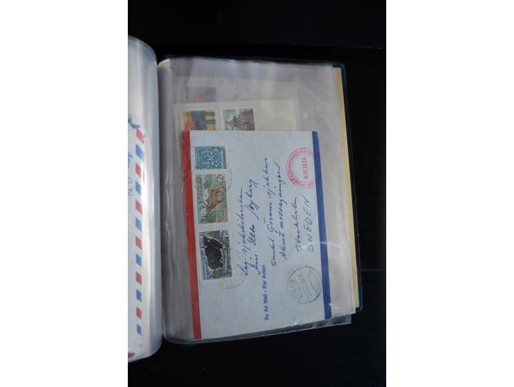 LAOS UND KAMBODSCHA: 1950/80 (ca.), umfangreicher Sammlungsbestand in 4 Schubern und Kiste mit vielen ungezähnten Ausgaben un