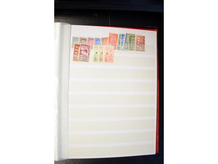 1896/1954, ungebrauchte und postfrische Partie besserer Ausgaben, dabei Österreich u.a. mit Dollfuß, Wipa-Block und Marken, F