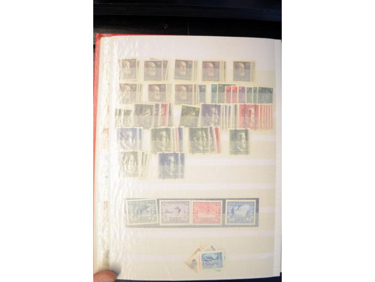 1896/1954, ungebrauchte und postfrische Partie besserer Ausgaben, dabei Österreich u.a. mit Dollfuß, Wipa-Block und Marken, F