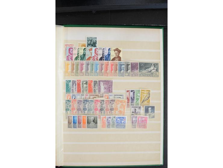 1920/50, ungebrauchte und postfrische Partie dabei Monaco und Niederlande, außerdem Spanien mit u.a. Mi.-Nr. 220-29 ungebrauc