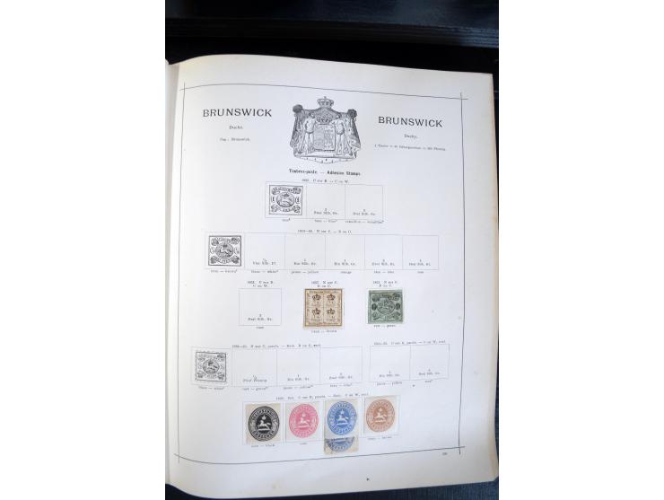1840/1900, sehr schöne ungebrauchte und gestempelte Sammlung in zwei alten "Senf-Alben", dabei viele bessere Werte, u.a. Groß