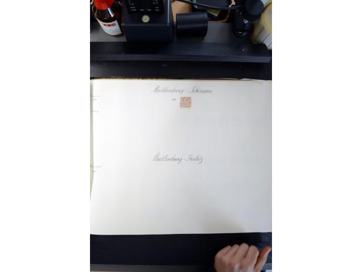 1840/1945, ungebrauchte und gestempelte Sammlung in sechs Alben, dabei Altdeutsche Staaten mit größerem Teil Bayern beginnend